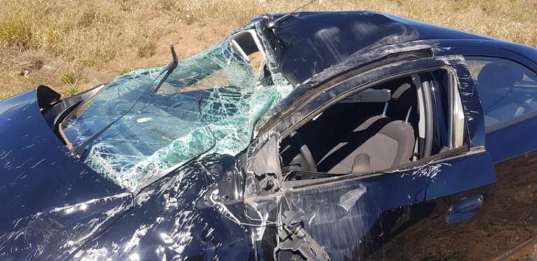 ACIDENTES – Mulheres ficam feridas em capotamento e queda de moto próximo a Garça