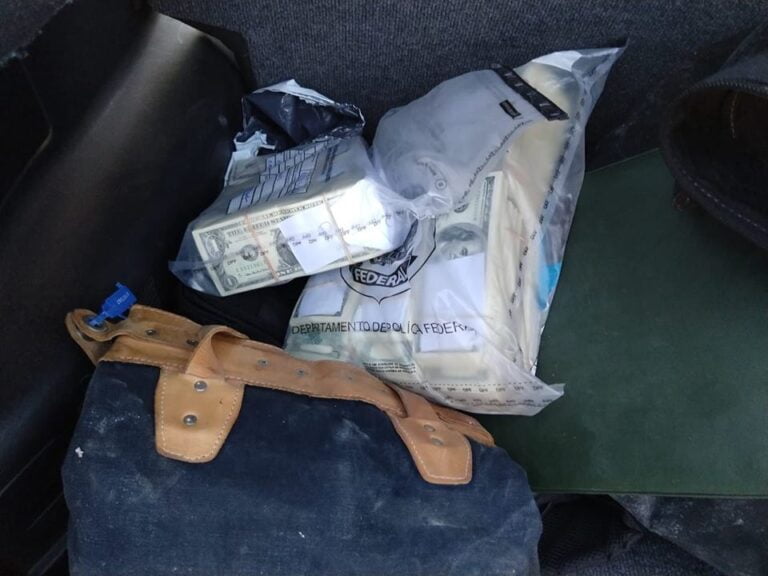 ASSALTO A BANCO EM BAURU – Criminosos abandonam 4 veículos blindados na fuga, um com sinais de sangue