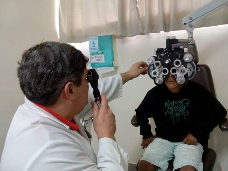 SAÚDE – Mutirão oftalmológico garante óculos de graça para estudantes em Marília