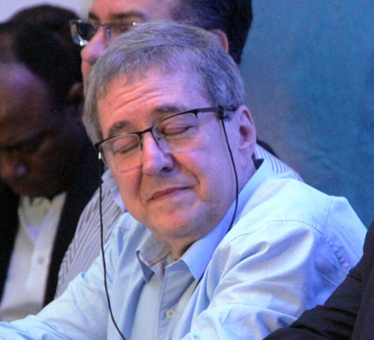 CONTUMAZ – Rádio 950 não cumpre decisão da Justiça Eleitoral na íntegra e terá de sair do ar de novo