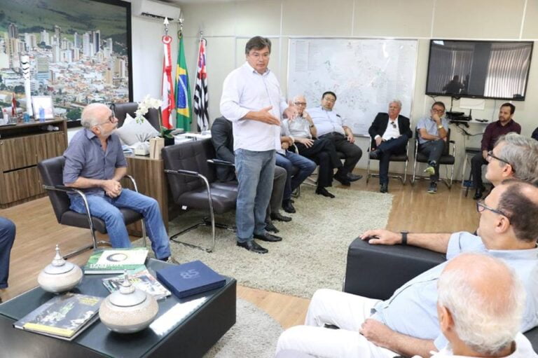 ZONA AZUL – Estacionamento rotativo com uso de cartelas em Marília volta dia 19; o Digital virá depois