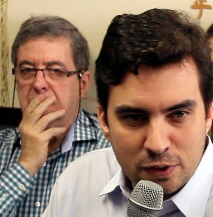 45481187_2192741464093737_8435995241760161792_n