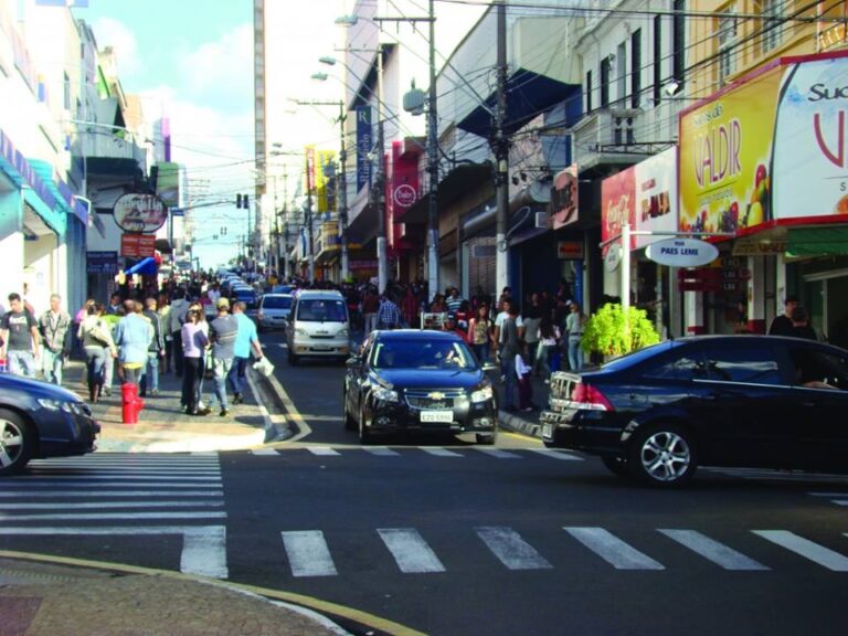 Emprego – CIDADE CONTRATA MAIS DO QUE DEMITE