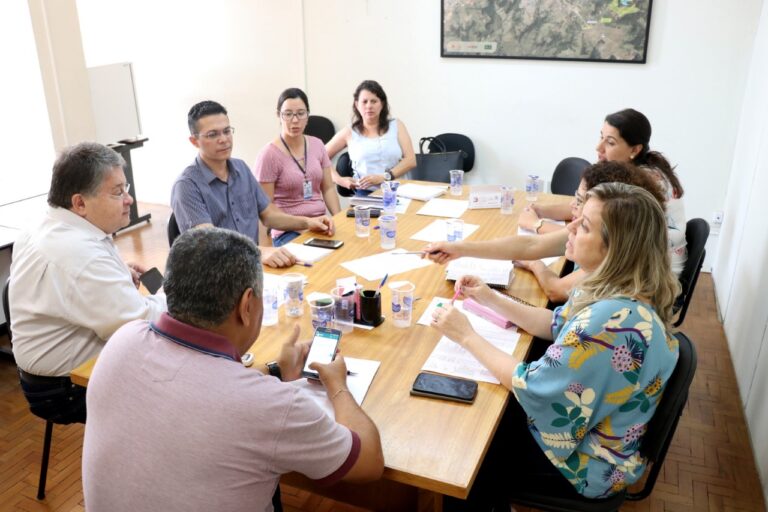 Marília – CESTAS NATALINAS SERÃO ENTREGUES AOS SERVIDORES NA SEMANA QUE VEM