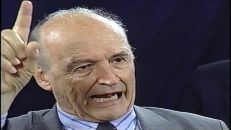 ‘Isso non ecziste’ – AOS 88 ANOS, MORRE PADRE QUEVEDO, o Caçador de Enigmas