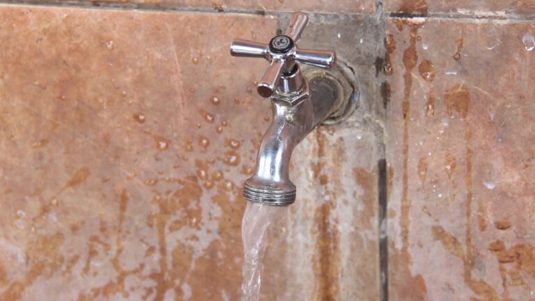 Água – QUEIMA DO SISTEMA ELÉTRICO E DE BOMBA COMPROMETE ABASTECIMENTO EM MARÍLIA