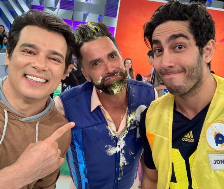 Cara limpa – JONATHAN NEMER PERDE ‘PASSA E RAPASSA’, MAS SE LIVRA DE TORTA NO ROSTO