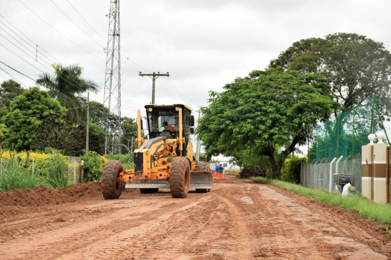 Tudo novo – POMPEIA INVESTE MAIS DE R$ 700 MIL PARA ASFALTAR RUAS