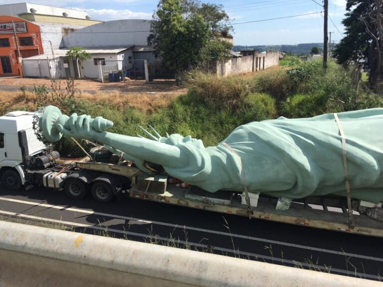 De passagem – ESTÁTUA QUE PASSOU POR MARÍLIA FICARÁ NA HAVAN DE VOTUPORANGA, QUE INAUGURA SÁBADO