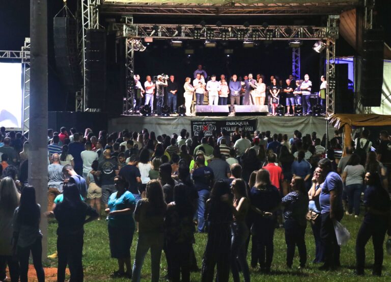 Boa notícia – MAIS DE 2 MIL PESSOAS PRESTIGIAM ENTREGA DO NOVO PARQUE DO POVO