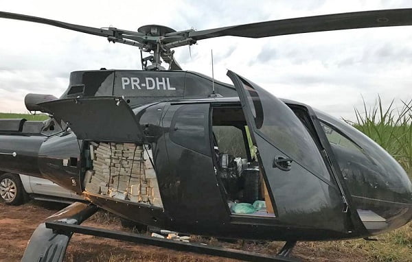 Tráfico – PF APREENDE HELICÓPTERO COM MEIA TONELADA DE COCAÍNA E PRENDE 2 EM PRUDENTE