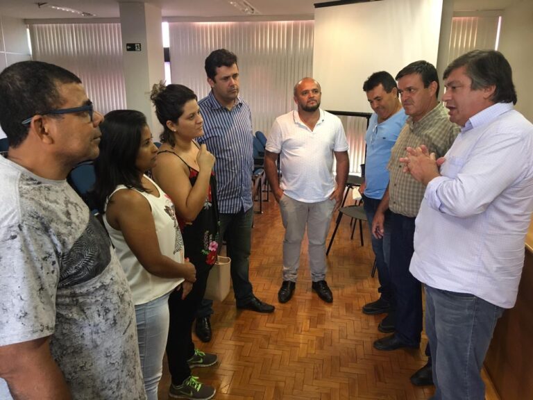 Servidores – PREFEITO, VEREADORES E SINDICATO VOLTAM A FALAR E ESPERAM POR ACORDO NO DIA 11