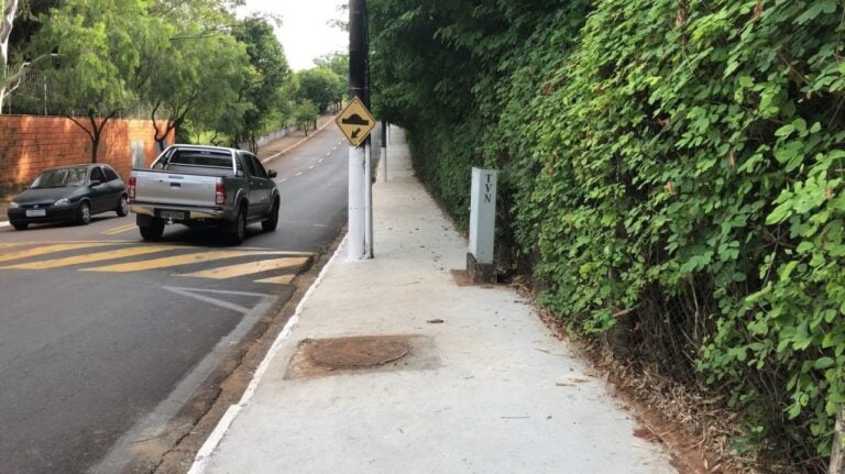 Boa notícia – PREFEITURA COMEÇA CONSTRUÇÃO DE 20 MIL METROS DE CALÇADAS