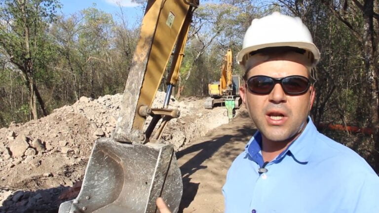 Esgoto – REPLAN RASGA ROCHA PARA INTERLIGAR ZONA OESTE AO TRATAMENTO DO POMBO