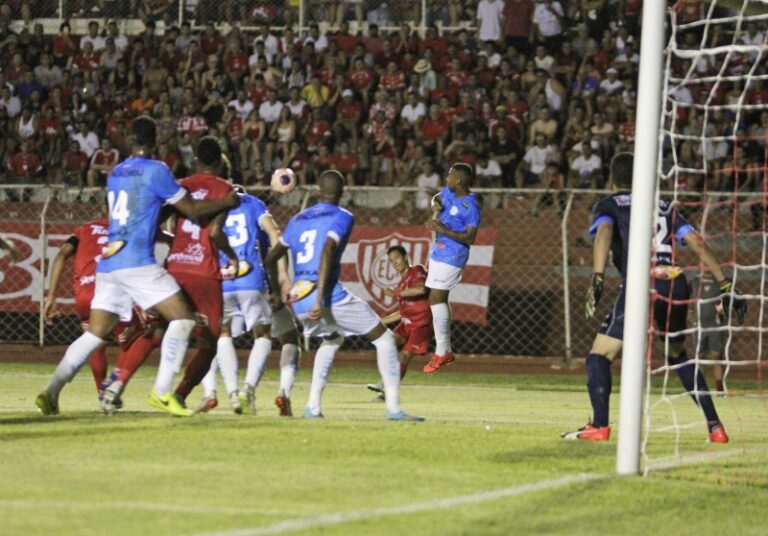 Em casa – DIA 19 TEM MAC E GRÊMIO OSASCO