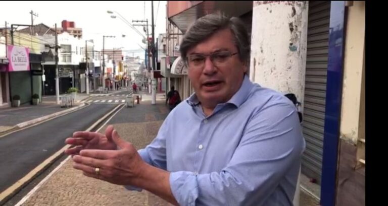 Pandemia – DANIEL DISCUTE AÇÕES DE SAÚDE E ECONOMIA COM PREFEITOS DA REGIÃO