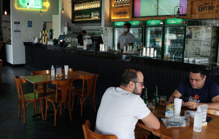 Covid-19 – 75 BARES INTERDITADOS NOS PRIMEIROS DIAS DE ABERTURA NOTURNA