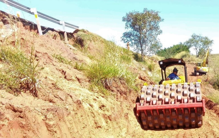 Recuperação – CHUVAS INTENSAS CAUSARAM 22 EROSÕES NA SP-333