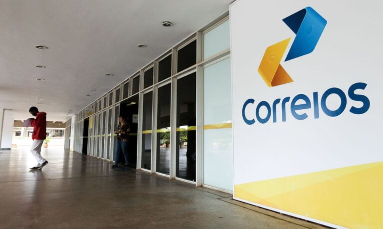 Brasil – TST DETERMINA FIM DA GREVE NOS CORREIOS