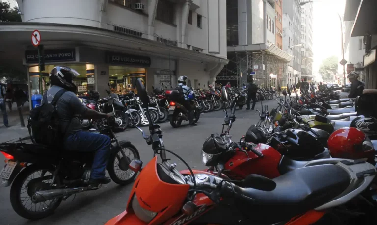 Frota de motocicletas cresce 42% no país