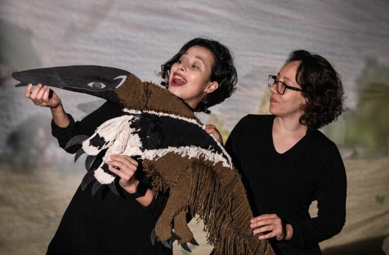 SESI Marília recebe o espetáculo de teatro de sombras