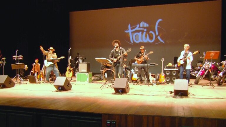 Domingo tem Banda Capitão Fumaça no Teatro em Marília