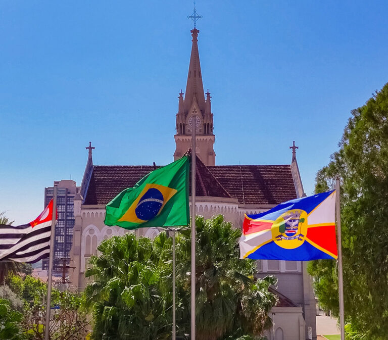 Fique atento ao funcionamento das repartições públicas neste feriado
