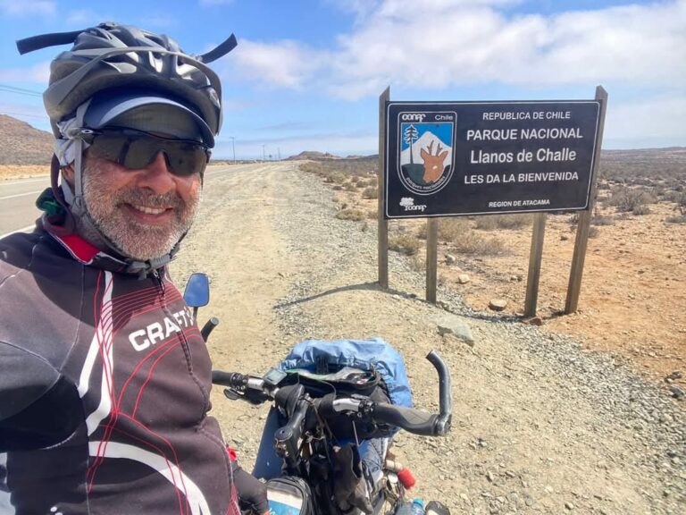 Danilo da Saúde participa de recepção a ciclista mariliense que deu volta ao mundo