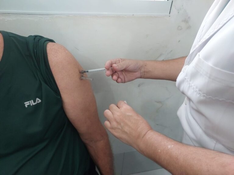 Marília aplica 837 doses no Dia D da Campanha Nacional de Multivacinação