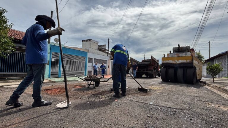 Infraestrutura intensifica tapa buracos em três regiões de Marília