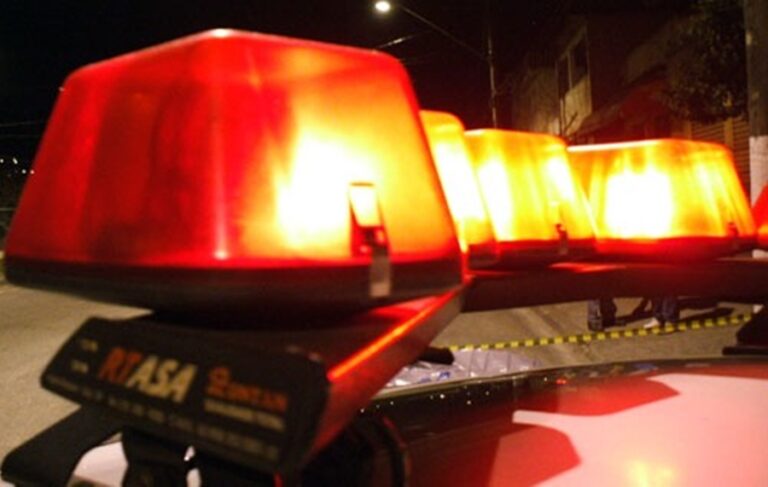 Justiça pelas próprias mãos? Polícia investiga linchamento em Mineiros do Tietê após ataque à faca.