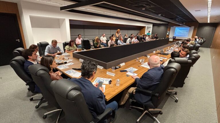 Em manhã de balanço, Vinicius Camarinha reúne “tropa de elite” e projeta Marília como vitrine em 2026